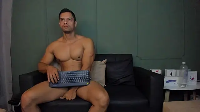 dominc berry online show from 05-17-26, 12:49