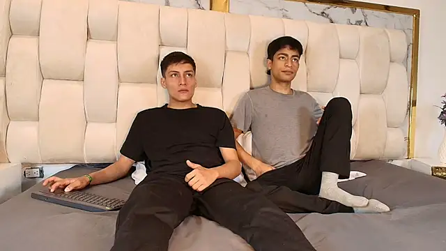 LuckandSamuel online show from 04-18-26, 02:14