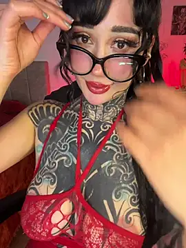 Musedreams online show from 06-17-26, 01:16