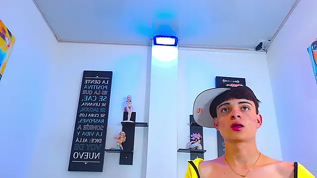 milo hot  online show from 04-02-26, 08:15