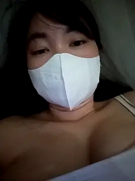 Linh Hoang online show from 05-23-26, 01:04