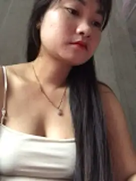 Linh Hoang online show from 04-19-26, 05:08
