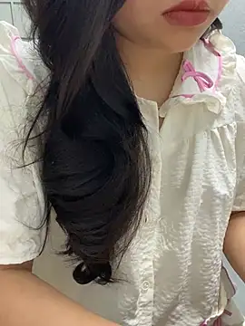 Rosecute11 online show from 04-16-26, 02:56