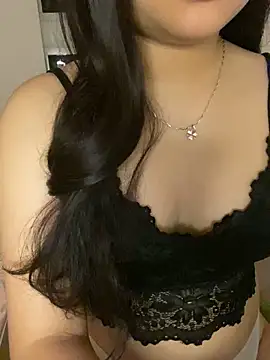 Rosecute11 online show from 04-30-26, 05:09