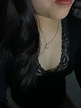 Rosecute11 online show from 04-13-26, 03:05