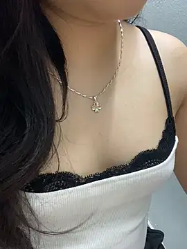 Rosecute11 online show from 05-21-26, 12:35