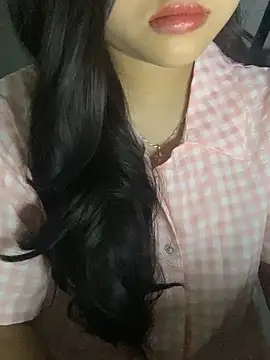 Rosecute11 online show from 04-12-26, 03:10