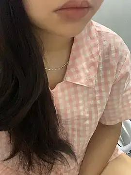 Rosecute11 online show from 05-04-26, 07:33