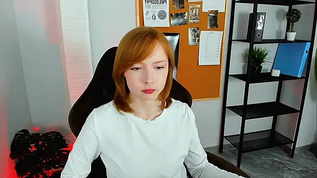 CherryCrushLove online show from 05-14-26, 05:59
