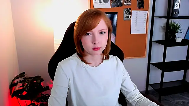 CherryCrushLove online show from 05-16-26, 05:39