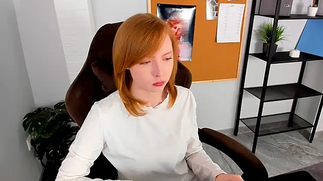 CherryCrushLove online show from 04-29-26, 05:55