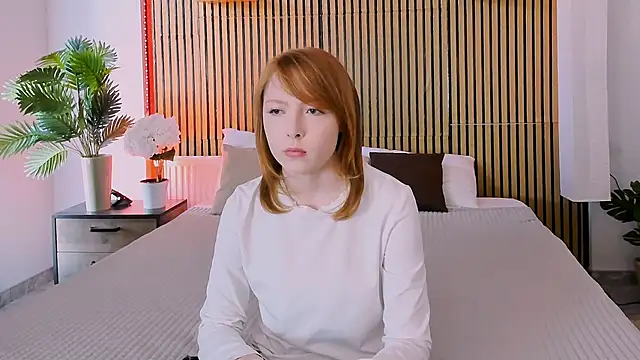 CherryCrushLove online show from 04-11-26, 07:45