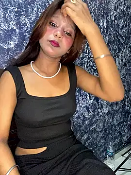 Cutiepie- online show from 04-21-26, 06:14