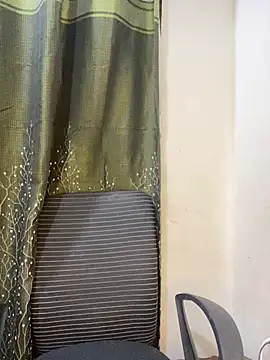 Cutiepie- online show from 05-08-26, 05:39