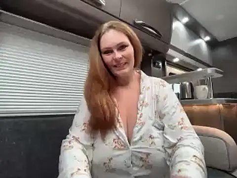 BustySwingingSlut online show from 05-10-26, 09:02