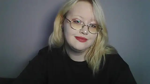 Snapshot of Elayne_Sweet chatting on 06-25-26, 06:07 Elayne Sweet online show from 06-25-26, 06:07