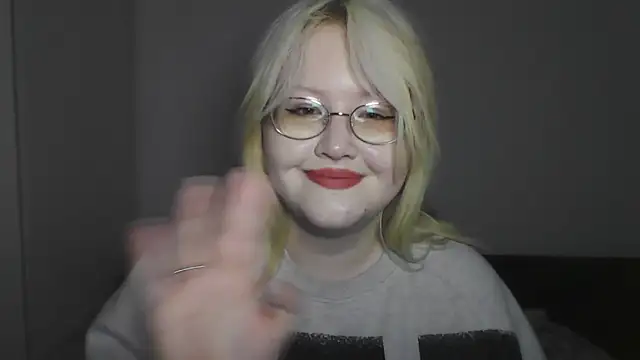 Snapshot of Elayne_Sweet chatting on 05-16-26, 06:01 Elayne Sweet online show from 05-16-26, 06:01