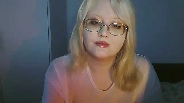 Snapshot of Elayne_Sweet chatting on 06-07-26, 06:07 Elayne Sweet online show from 06-07-26, 06:07