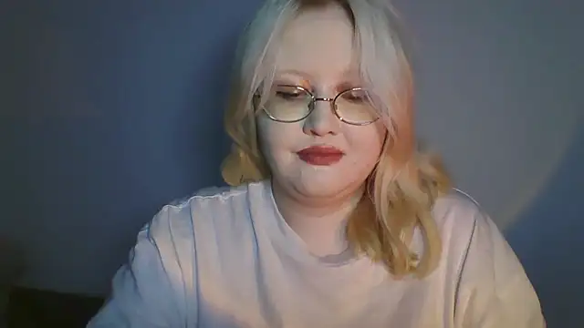 Snapshot of Elayne_Sweet chatting on 06-30-26, 06:02 Elayne Sweet online show from 06-30-26, 06:02
