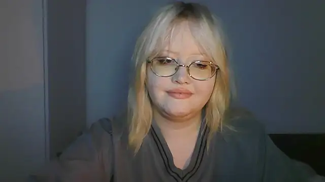 Snapshot of Elayne_Sweet chatting on 06-05-26, 06:07 Elayne Sweet online show from 06-05-26, 06:07