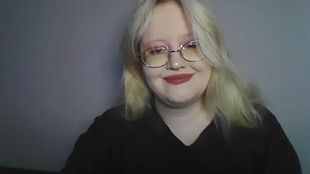 Snapshot of Elayne_Sweet chatting on 06-24-26, 06:01 Elayne Sweet online show from 06-24-26, 06:01