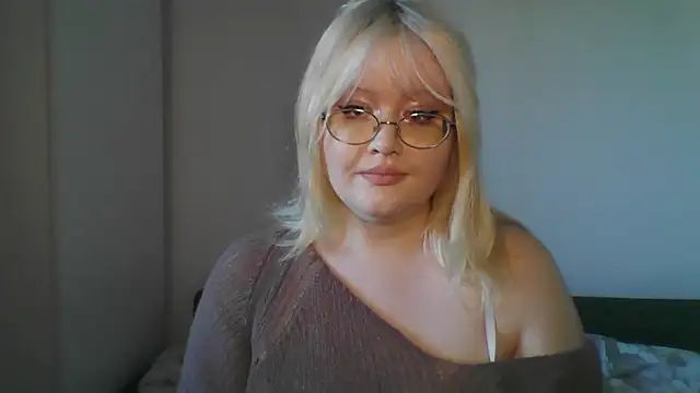Snapshot of Elayne_Sweet chatting on 05-03-26, 06:07 Elayne Sweet online show from 05-03-26, 06:07