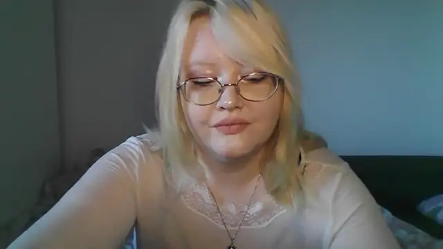 Snapshot of Elayne_Sweet chatting on 05-06-26, 06:06 Elayne Sweet online show from 05-06-26, 06:06