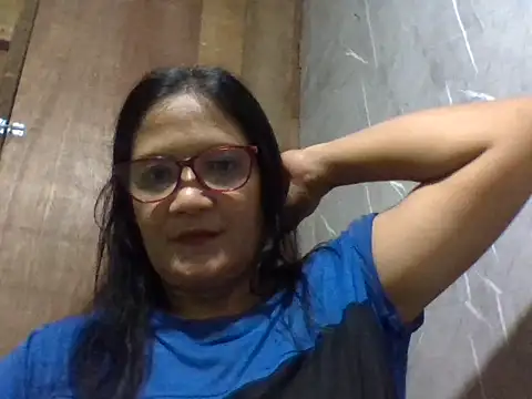 PinayZaira online show from 05-12-26, 08:10