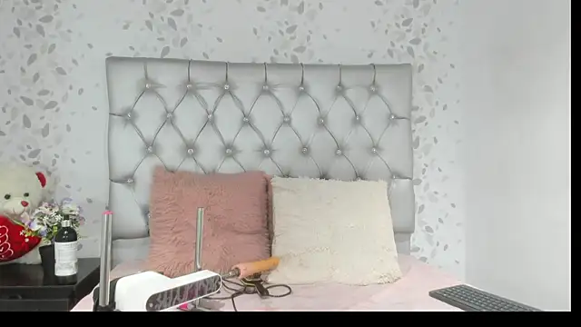 Snapshot of brenda_sofia69 chatting on 07-28-26, 06:20 brenda sofia69 online show from 07-28-26, 06:20