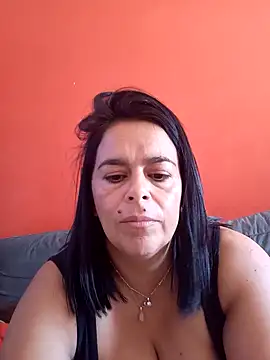 lucianamorocha online show from 05-11-26, 04:04