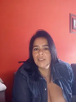 lucianamorocha online show from 06-02-26, 04:18