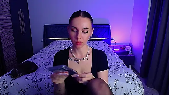 Sour Berry  online show from 04-23-26, 03:24