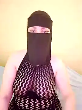 Queen Lola online show from 05-15-26, 02:48
