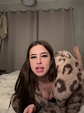 Chloewhiteex online show from 04-12-26, 10:13