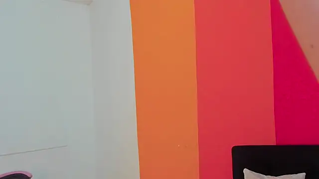 Snapshot of Rowan_Cley chatting on 05-15-26, 12:14 Rowan Cley online show from 05-15-26, 12:14