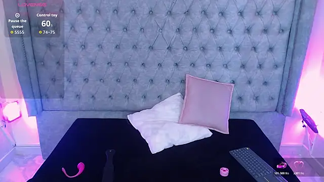 Gyal Smith online show from 04-22-26, 03:57