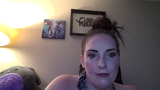 Snapshot of taylorsunshine chatting on 07-16-26, 08:06 taylorsunshine online show from 07-16-26, 08:06