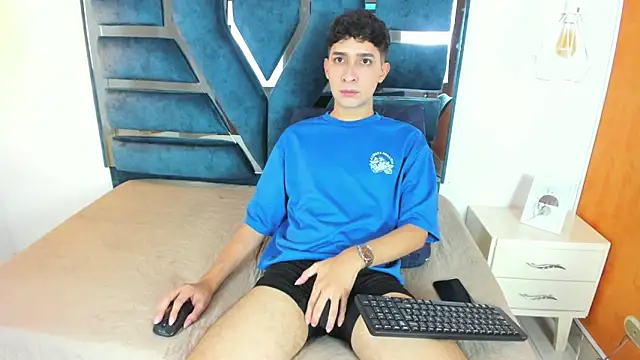 Alantaylorr  online show from 05-23-26, 03:33