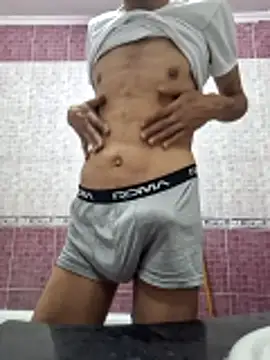 Snapshot of Seifo4 chatting on 04-14-26, 09:42 Seifo4 online show from 04-14-26, 09:42
