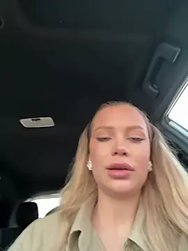 Girl-Mia online show from 04-04-26, 04:52