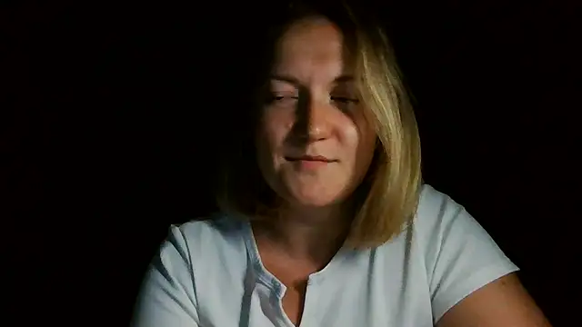 TinaKittyX online show from 06-27-26, 08:04