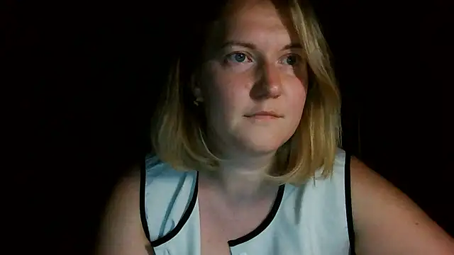 TinaKittyX online show from 06-29-26, 08:52