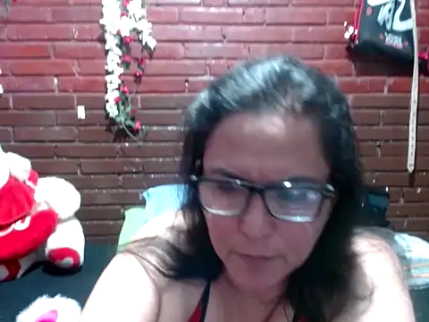 kristalmarelyn online show from 05-06-26, 06:39