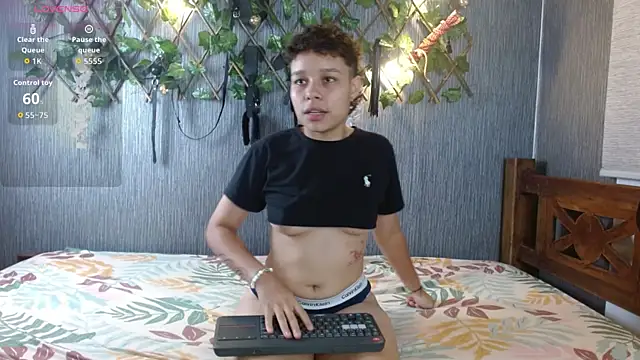 skinny hot girls hard online show from 05-02-26, 02:17