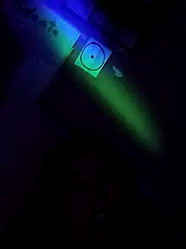 Snapshot of Aurora-Luz chatting on 04-07-26, 10:17 Aurora-Luz online show from 04-07-26, 10:17