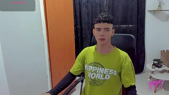sebascuterouss online show from 06-12-26, 01:09
