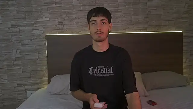 Enzo Crown online show from 04-04-26, 06:58