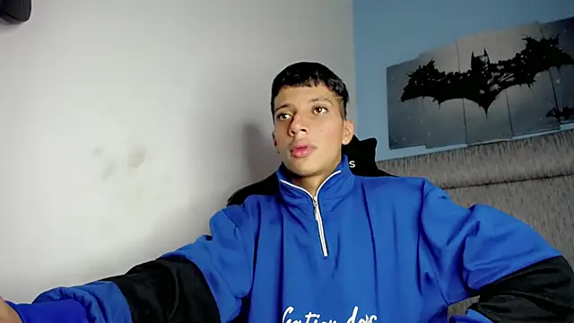 Yei lee  online show from 04-25-26, 01:52