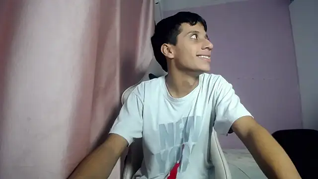Yei lee  online show from 05-18-26, 04:07