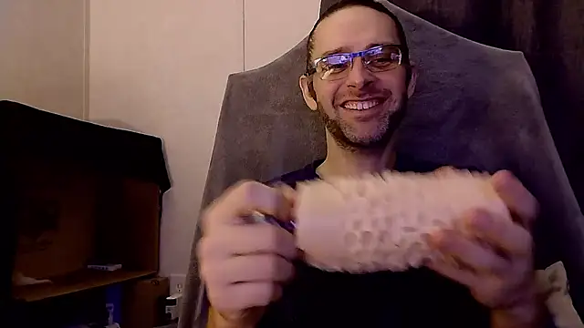 Snapshot of barebearstudio chatting on 04-05-26, 10:11 barebearstudio online show from 04-05-26, 10:11